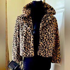 Vintage Cabi Leopard print crop faux fur jacket